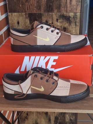 Nike SB Zoom Janoski HQ1629-200
