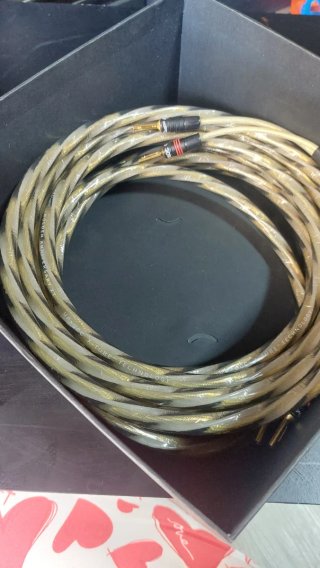Cables de altavoz QED Golden Anniversary XT