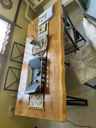 Mesa madera y hierro + 4 sillas