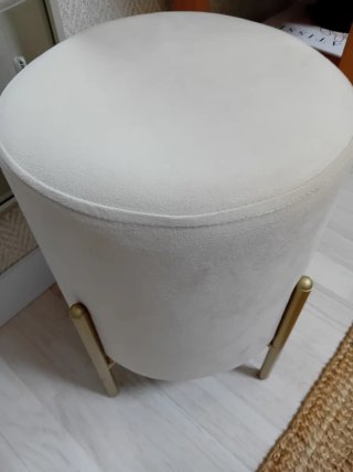 Taburete bajo / Puff terciopelo beige