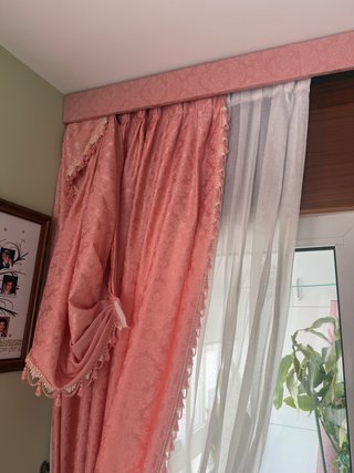 Cortinas vintage barrocas crema y rosas