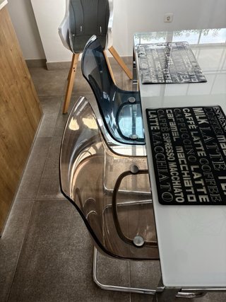 Juego de 4 sillas de comedor modernas
