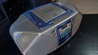 Radio CD Portátil Aiwa CSD-FD83 Cassette