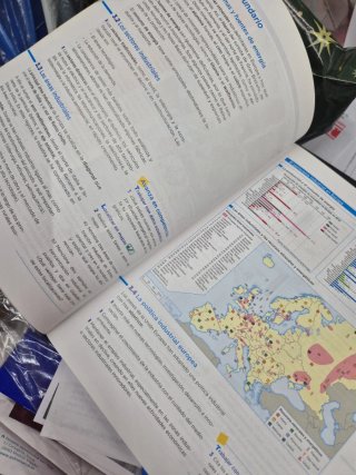 2° Libro de Geografía e Histora de 3° ESO.