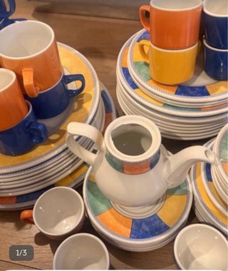 Set di stoviglie multicolore in ceramica