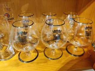 Copas de coñac con escudo de Baeza en plata