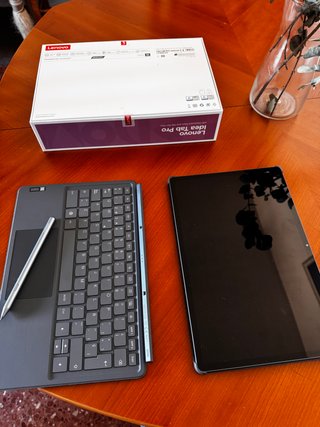 Lenovo Idea Tab Pro con Teclado y Lápiz