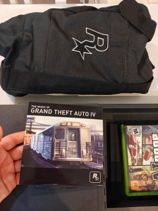 Grand Theft Auto IV Edición Especial Xbox 360