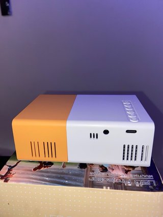 Mini Proyector LED Multimedia