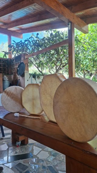 Tamburi sciamanici artigianali