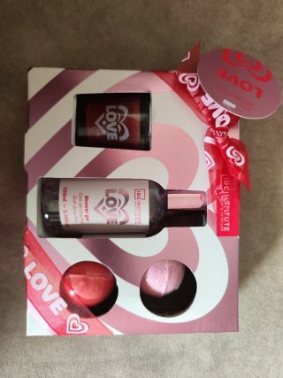 Pack regalo IDC INSTITUTE LOVE