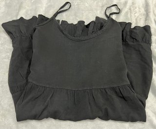 Vestido negro tirantes