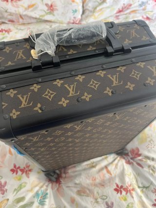 Maleta Louis Vuitton Monogram Marrón Negra