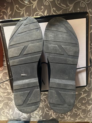 Botas de piel negras