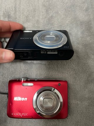 Fotocamere digitali Sony e Nikon