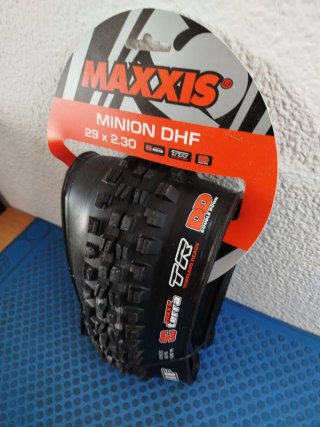 Neumático Maxxis Minion DHF 29x2.30 DD
