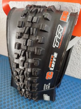 Neumático Maxxis Minion DHF 29x2.30 DD