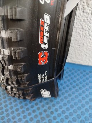 Neumático Maxxis Minion DHF 29x2.30 DD