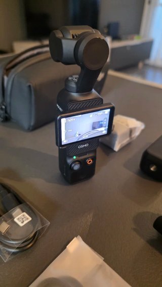 DJI Osmo Pocket 3 Creator Combo