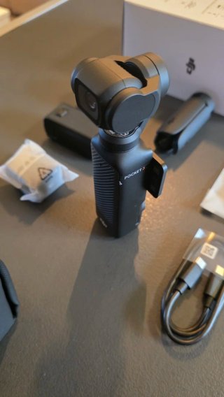 DJI Osmo Pocket 3 Creator Combo
