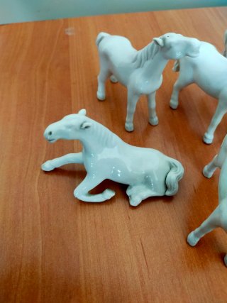 Caballos porcelana china