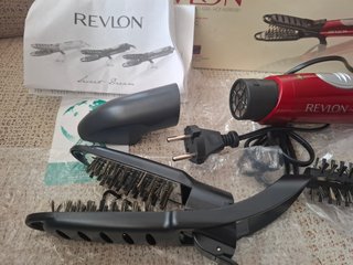 Set di pettinatura Revlon con accessori
