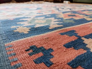 Alfombra kilim de lana 133 x 200