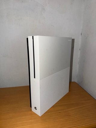 Xbox One S Blanca con caja + Mando + Cargador