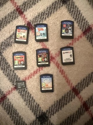 PS Vita 1004 + 7 Juegos