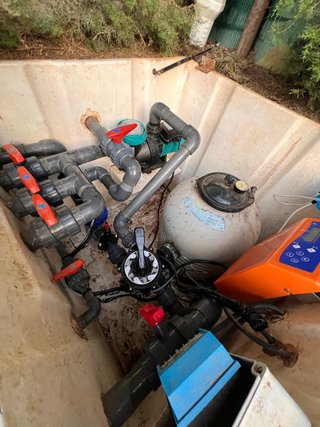 MANTENIMIENTO Y REPARACIÓN DE PISCINAS – SVQ