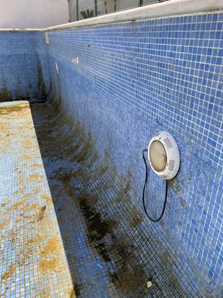 MANTENIMIENTO Y REPARACIÓN DE PISCINAS – SVQ