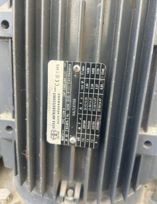 Prensa HSM V-Press 1160 para carton y plasticos.