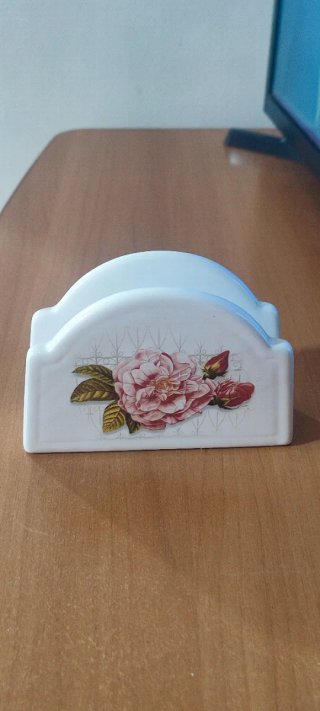Portatovaglioli in fine porcellana made in italy