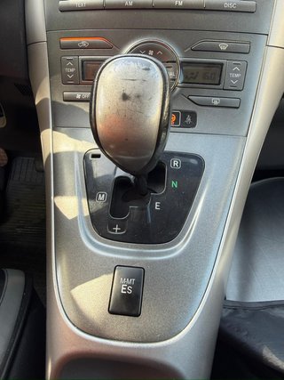 Toyota Auris 1.6 VVT-i Automático 2009