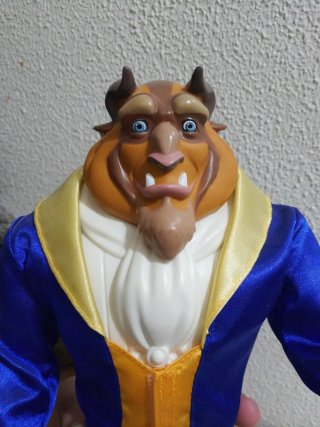 Muñeco Bestia Disney