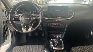 Kia Ceed 1.6 MHEV TECH 136 5P