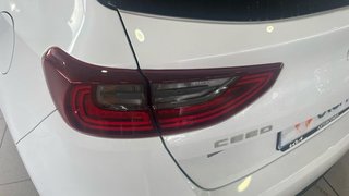 Kia Ceed 1.6 MHEV TECH 136 5P