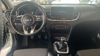 Kia Ceed 1.6 MHEV TECH 136 5P