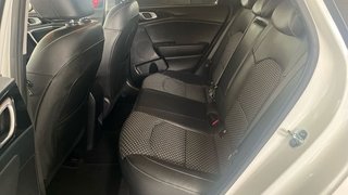 Kia Ceed 1.6 MHEV TECH 136 5P