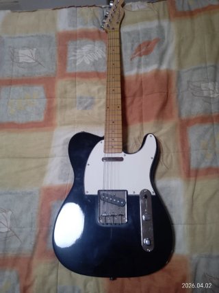 Amplificador Peavey Rage 15 + Pedales