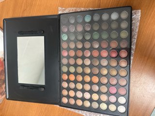 Paleta de Sombras Coastal Scents Mirage 88