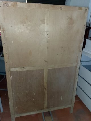 Alacena antigua madera y metal