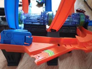 Circuito Hot Wheels Triple Looping