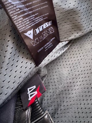 Mono Dainese Talla 44
