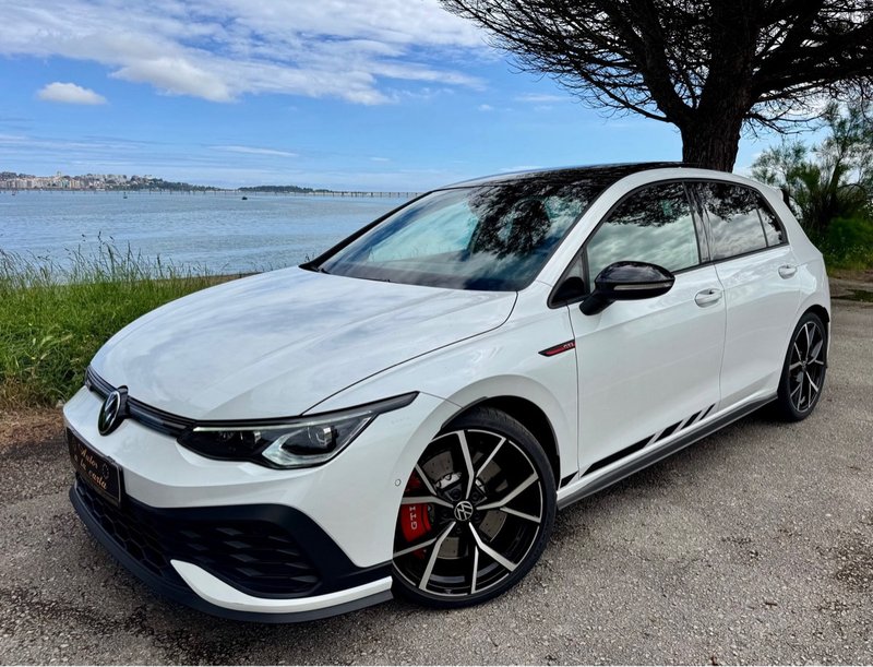 Volkswagen Golf 2022, foto 2