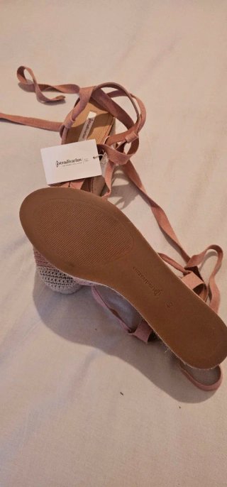 Sandalia cuña  Stradivarius Talla 40 Rosa/Beige