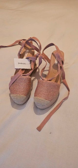 Sandalia cuña  Stradivarius Talla 40 Rosa/Beige