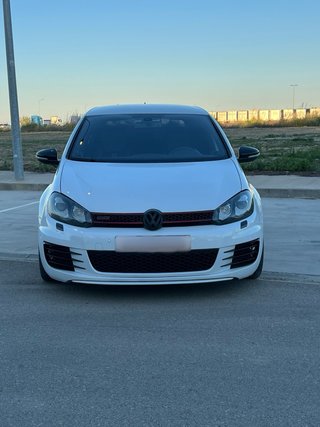 Volkswagen Golf 6 GTI ADIDAS