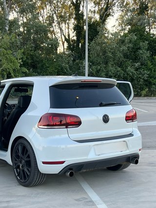 Volkswagen Golf 6 GTI ADIDAS