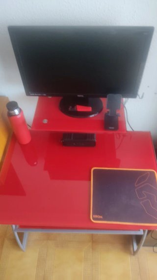 Escritorio mesa de cristal rojo y metal oficina